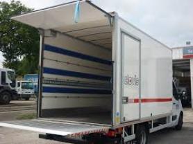 Location camion camionnette
