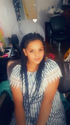 Service coiffure extension