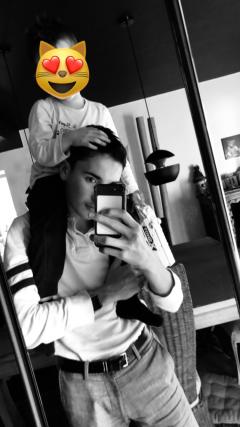 Service babysitter