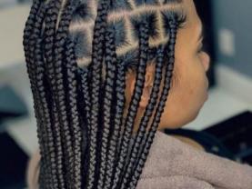 Service coiffure extension