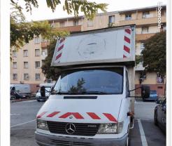 Location camion camionnette