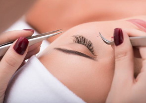 Service coiffure extension