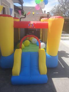 Location chateau gonflable