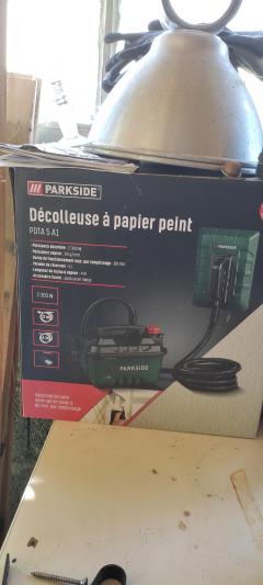 Location decolleuse de papier peint