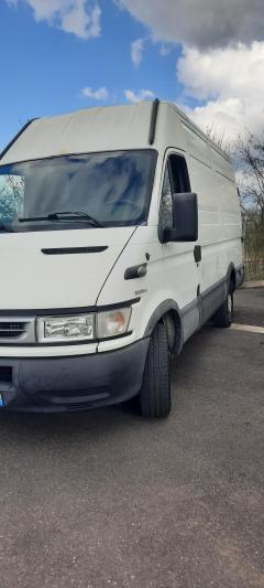 Location camion camionnette