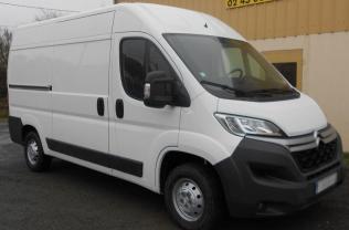 Location camion camionnette