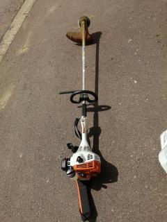 Location debroussailleuse