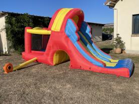 Location chateau gonflable