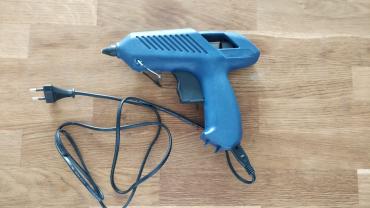Location pistolet a colle