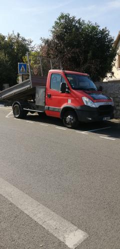 Location camion camionnette
