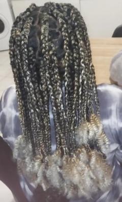 Service coiffure extension