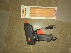 Location pistolet a colle