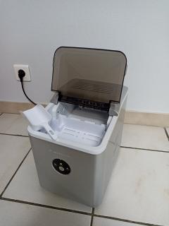 Location machine a glacons