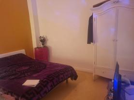 Location logement contre service
