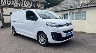 Location camion camionnette