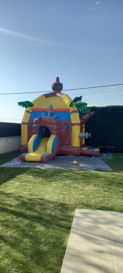 Location chateau gonflable