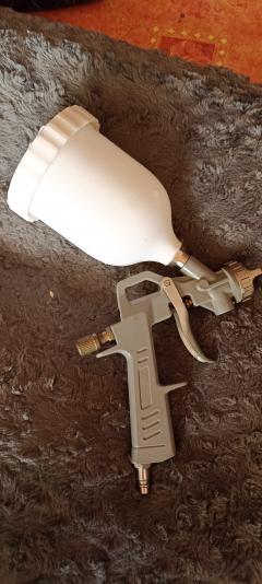 Location pistolet a peinture