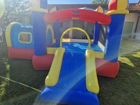 Location chateau gonflable