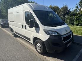 Location camion camionnette