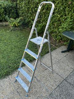 Location escabeau
