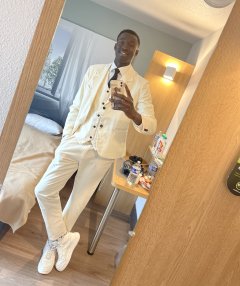 Location costume