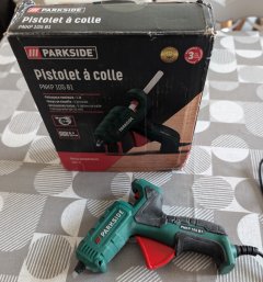 Location pistolet a colle