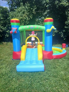Location chateau gonflable