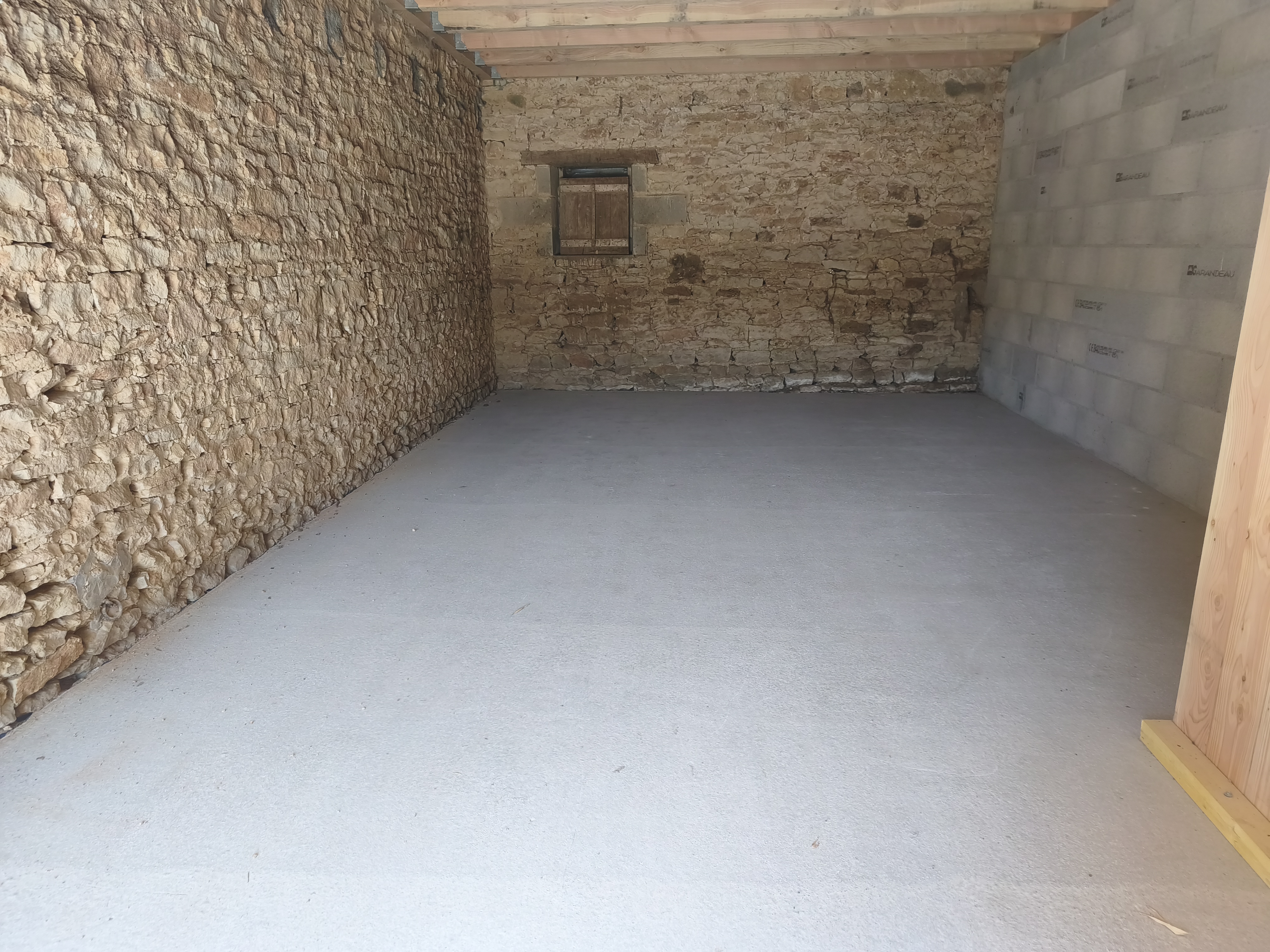 Location stockage en box entre particuliers (86)