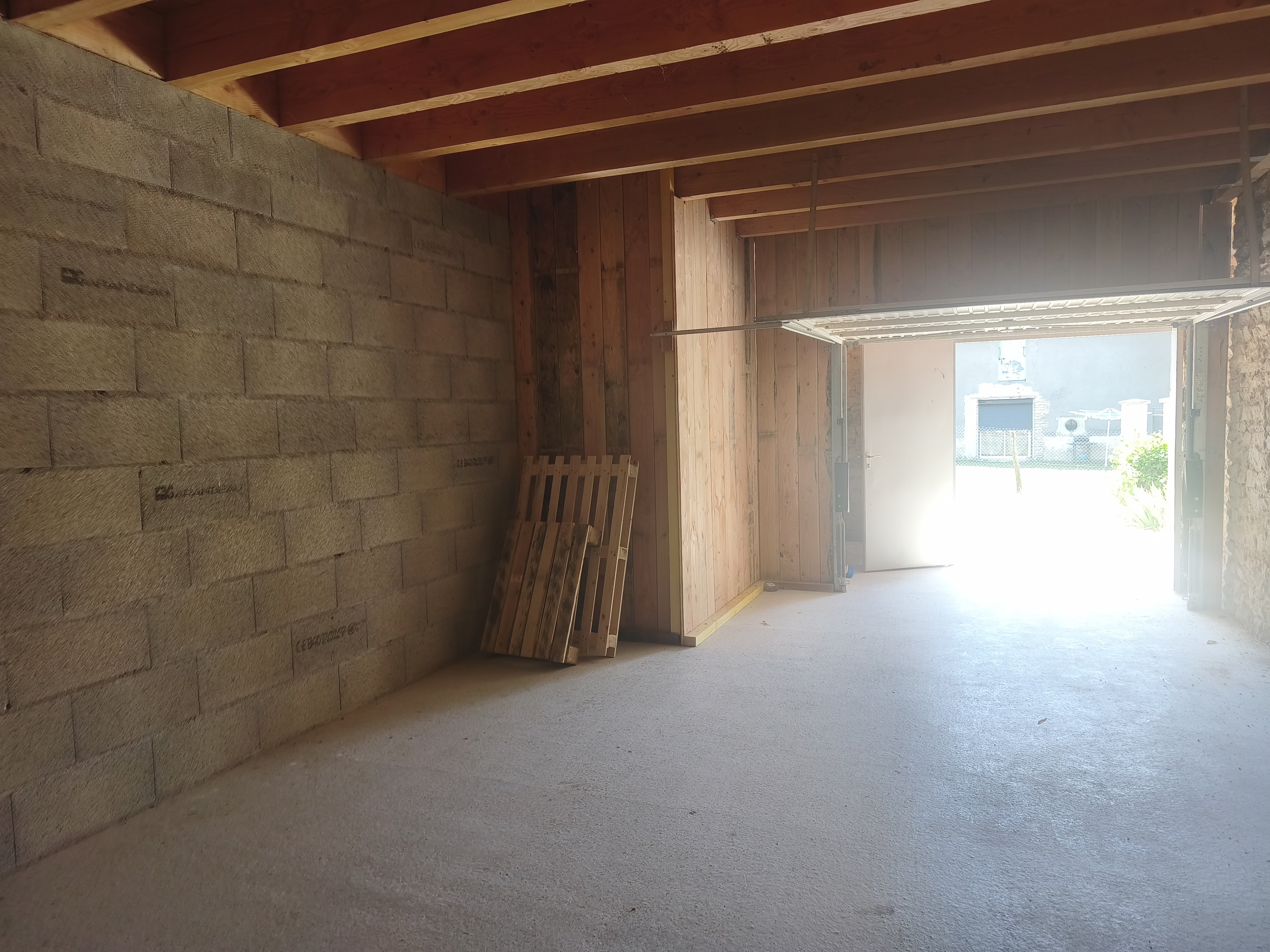 Location stockage en box entre particuliers (86)
