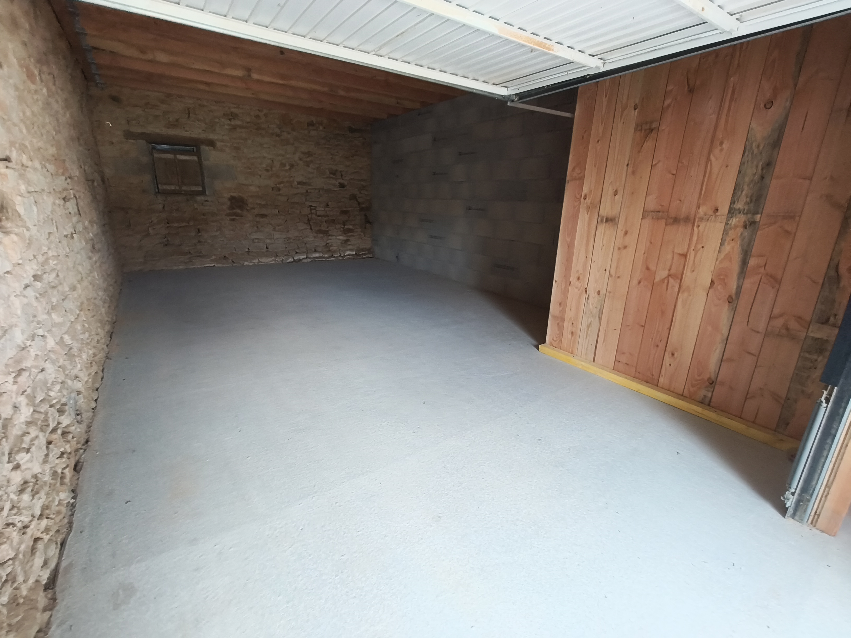 Location stockage en box entre particuliers (86)
