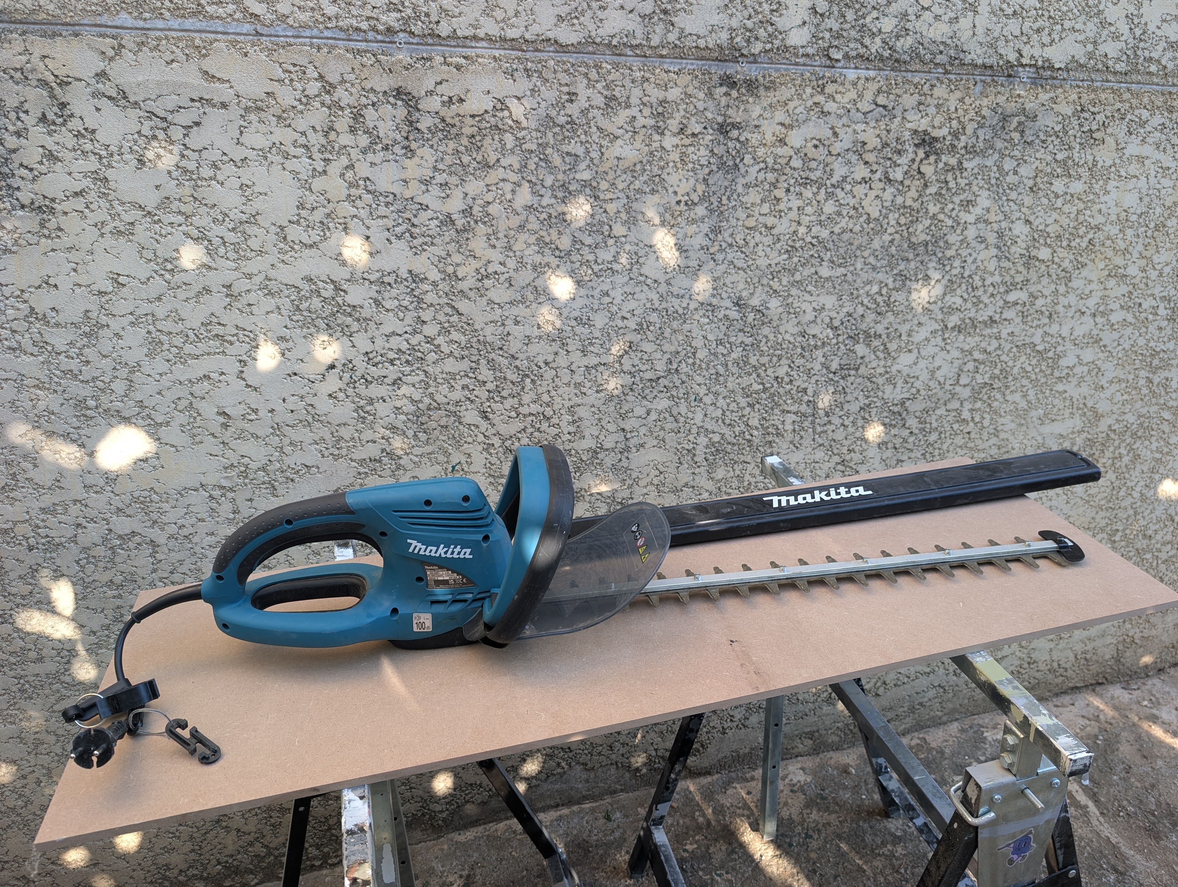 Location taille haie entre particuliers (26)
