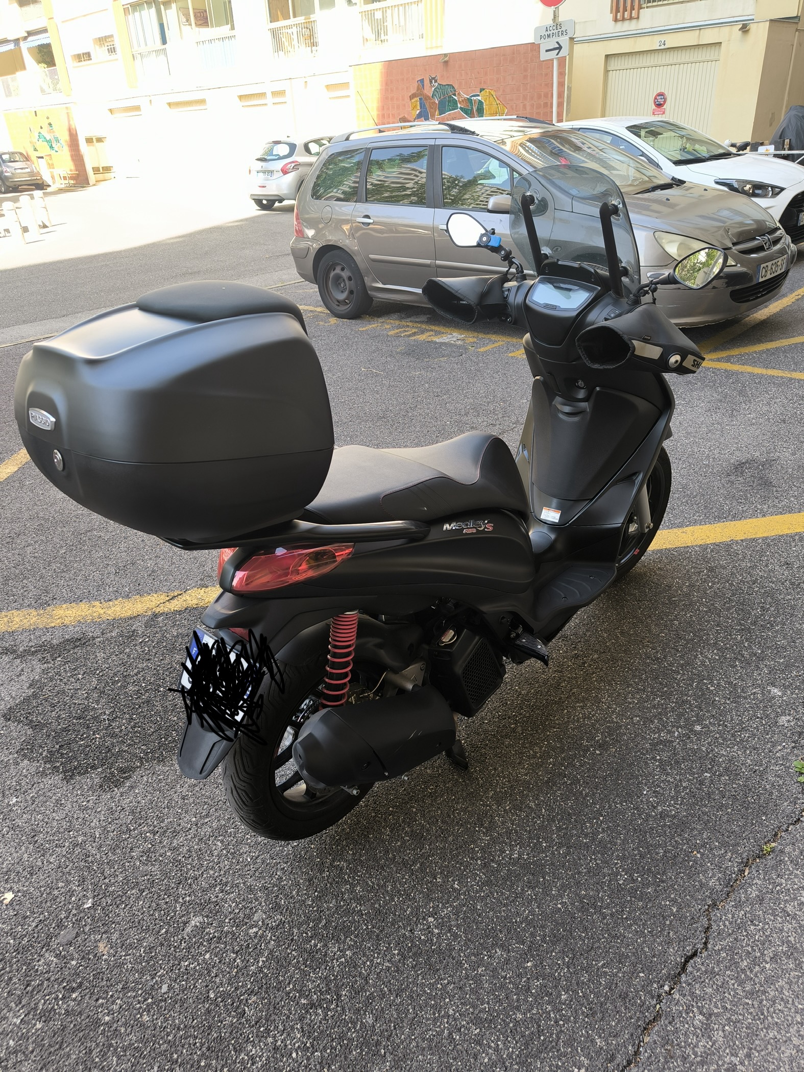 Location scooter entre particuliers (83)