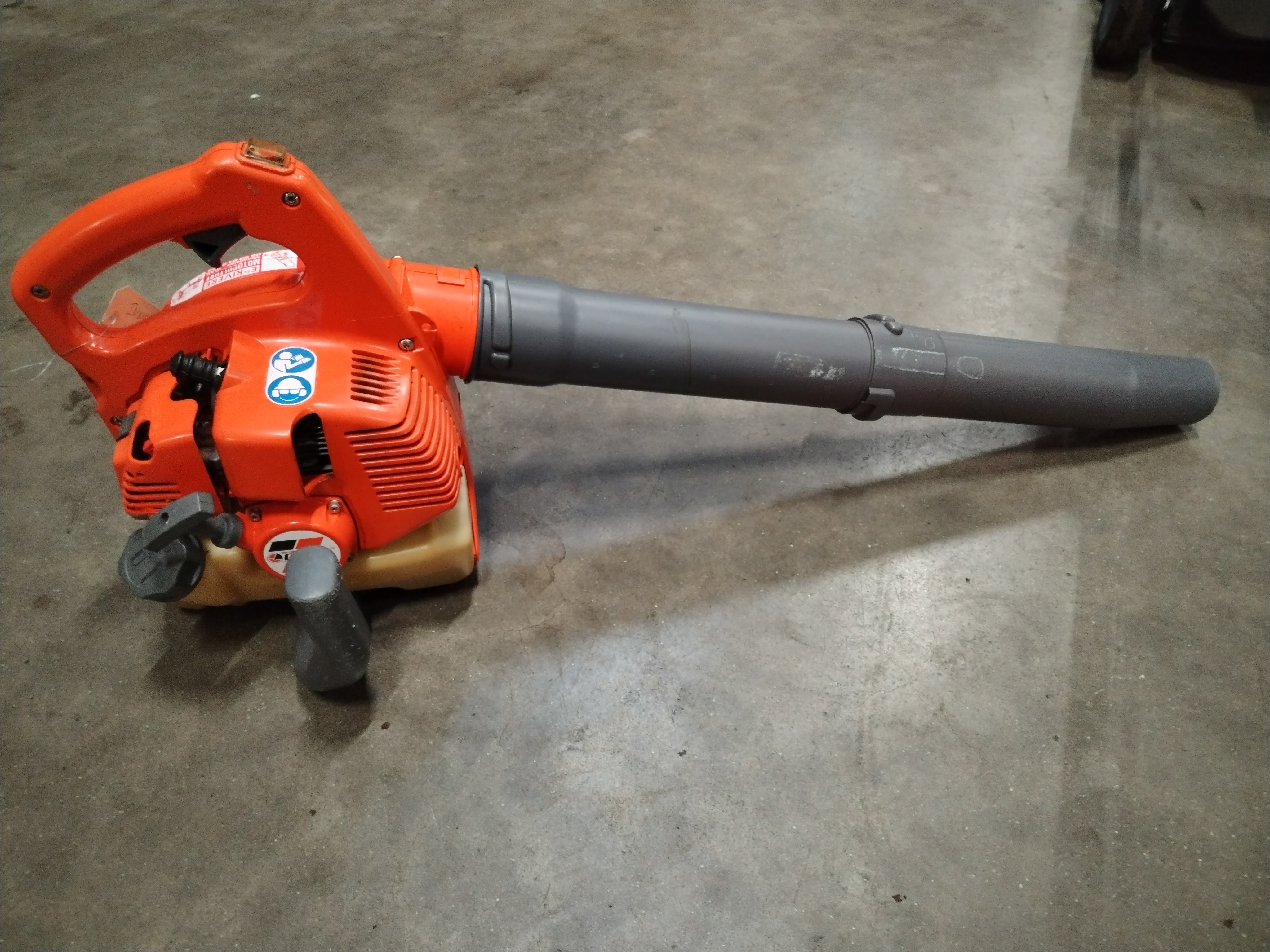Location aspirateur souffleur entre particuliers (47)