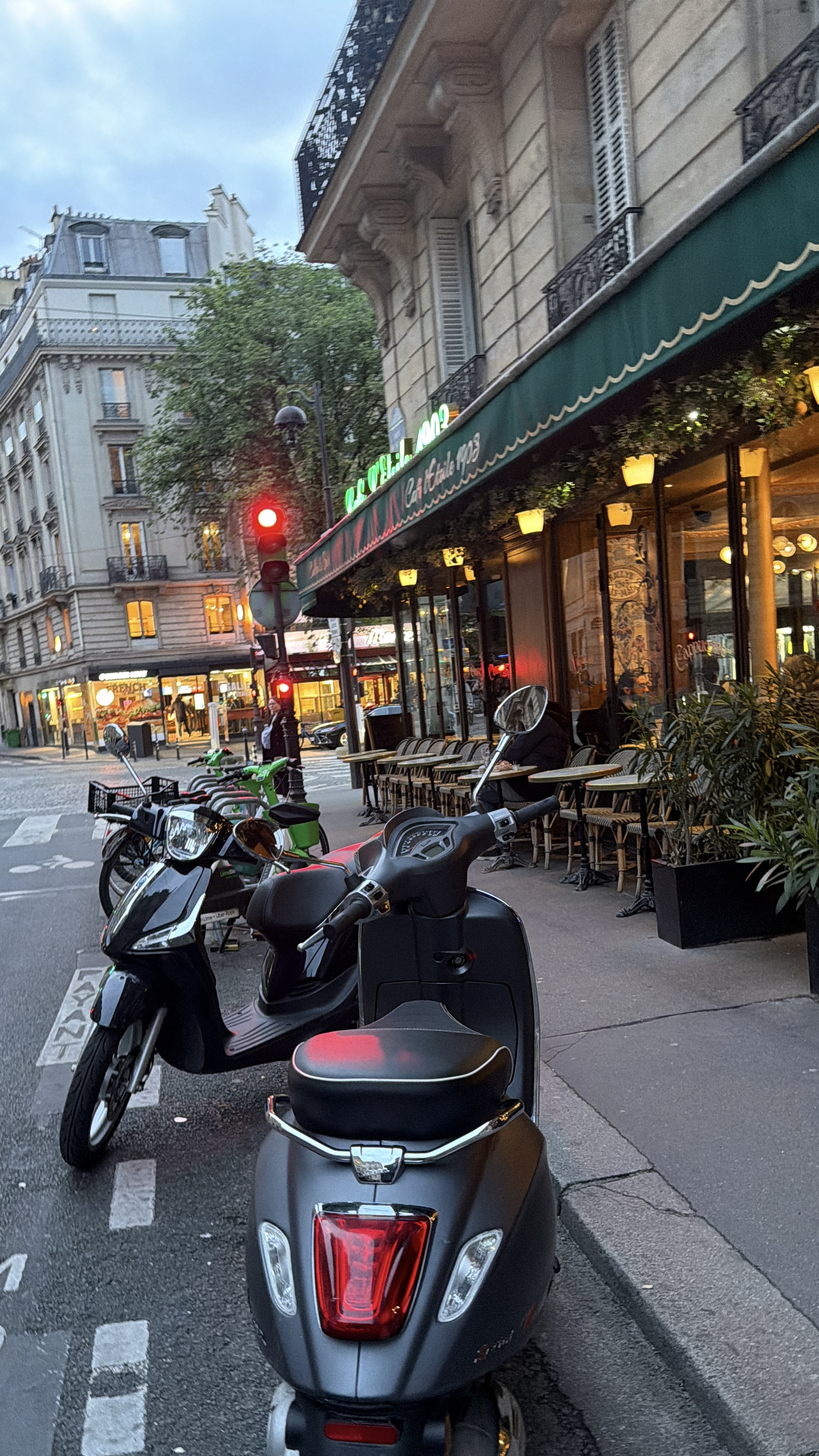 Location scooter entre particuliers (75)