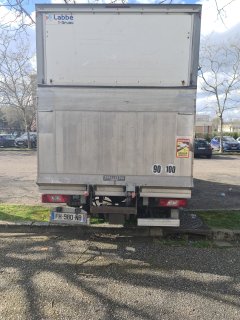 Location camion camionnette