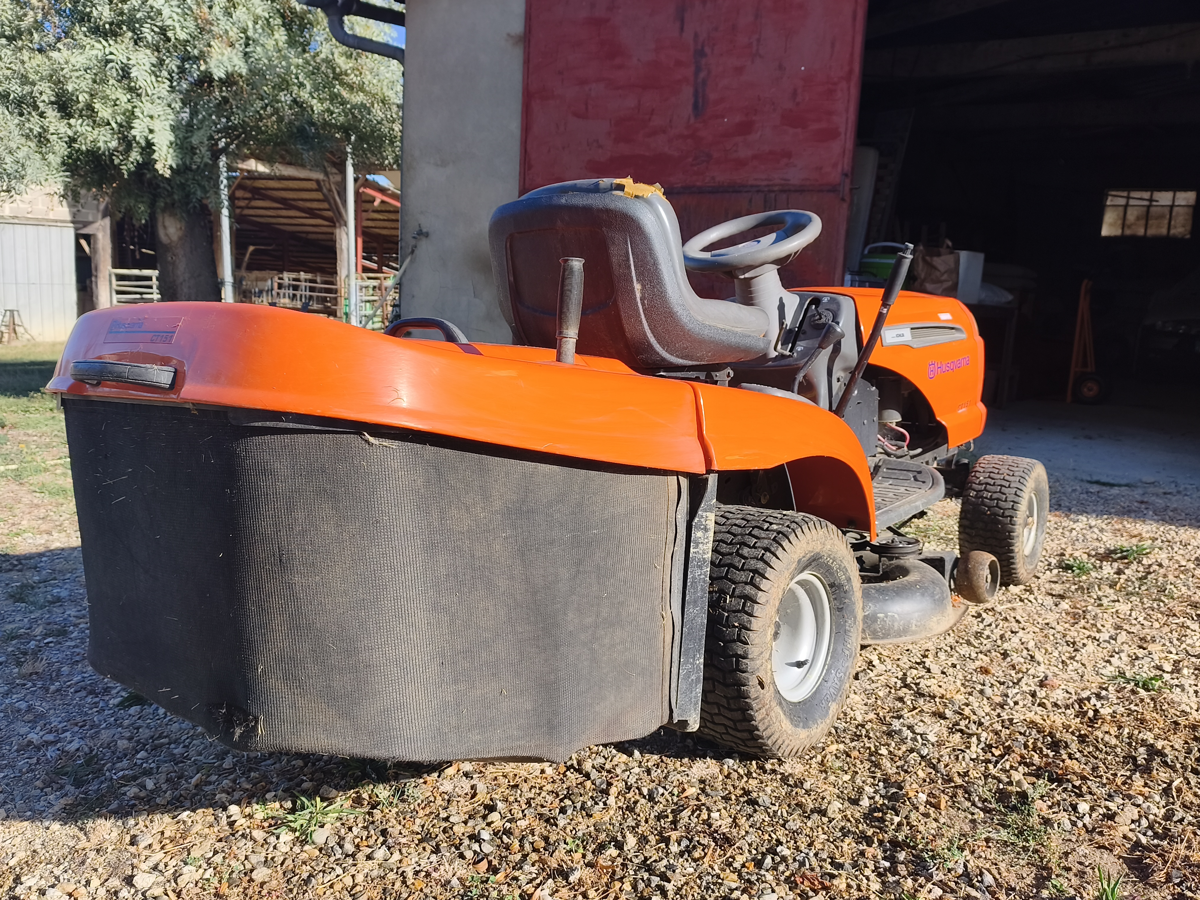 Location tracteur tondeuse entre particuliers (32)