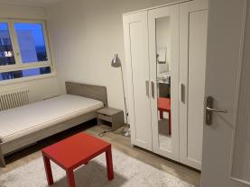 Location logement contre service