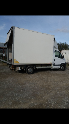 Location camion camionnette
