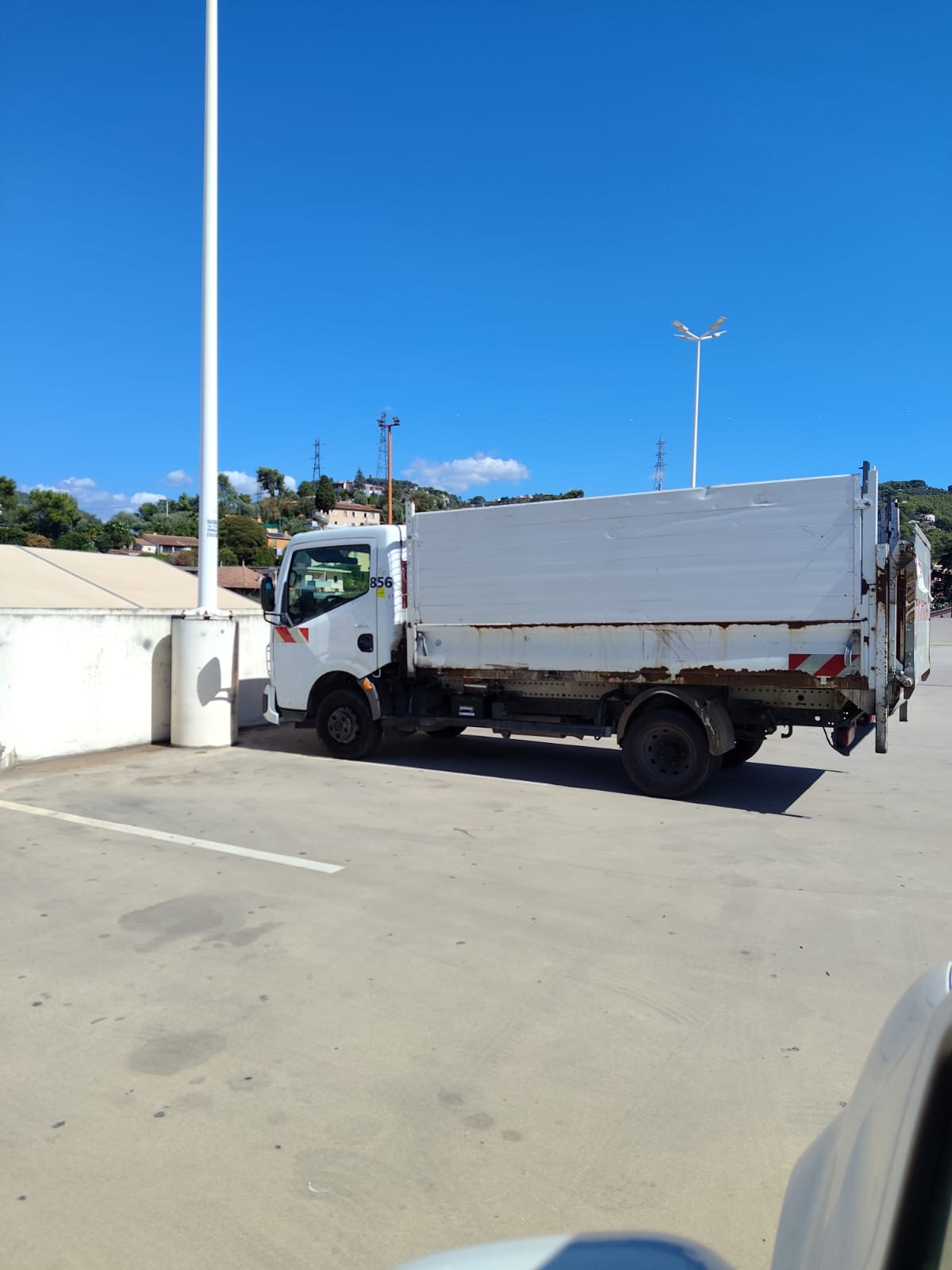 Location camion camionnette entre particuliers (06)